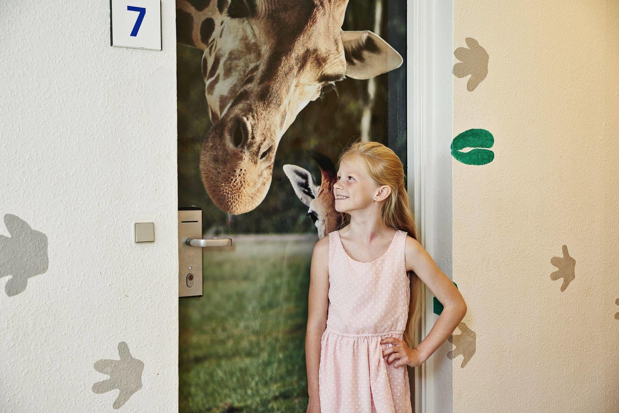 Givskud Zoo Hostel Luaran gambar